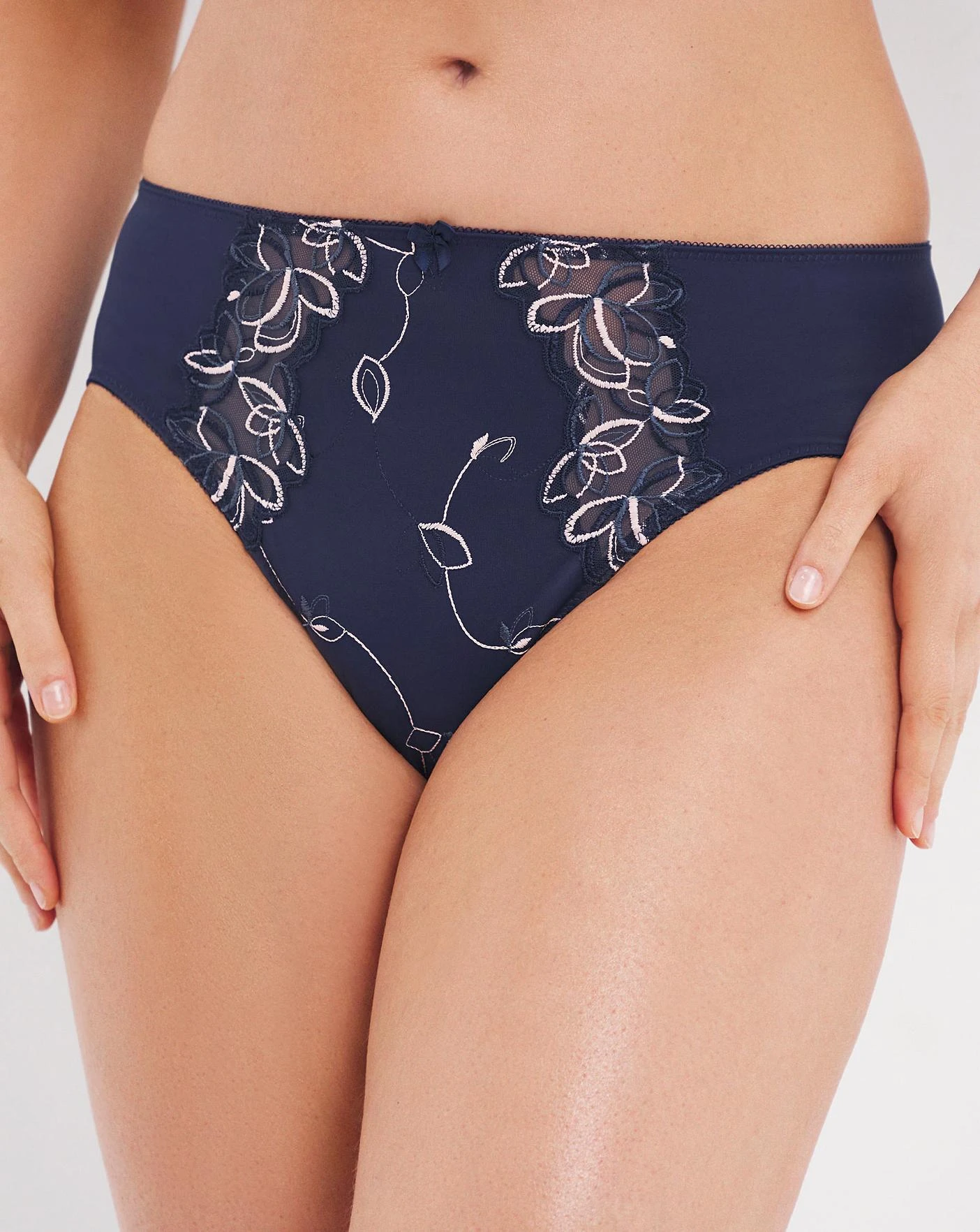 Hunkemoller Diva Deep Brief 5 Hunkemoller Diva Deep Brief - Image 5