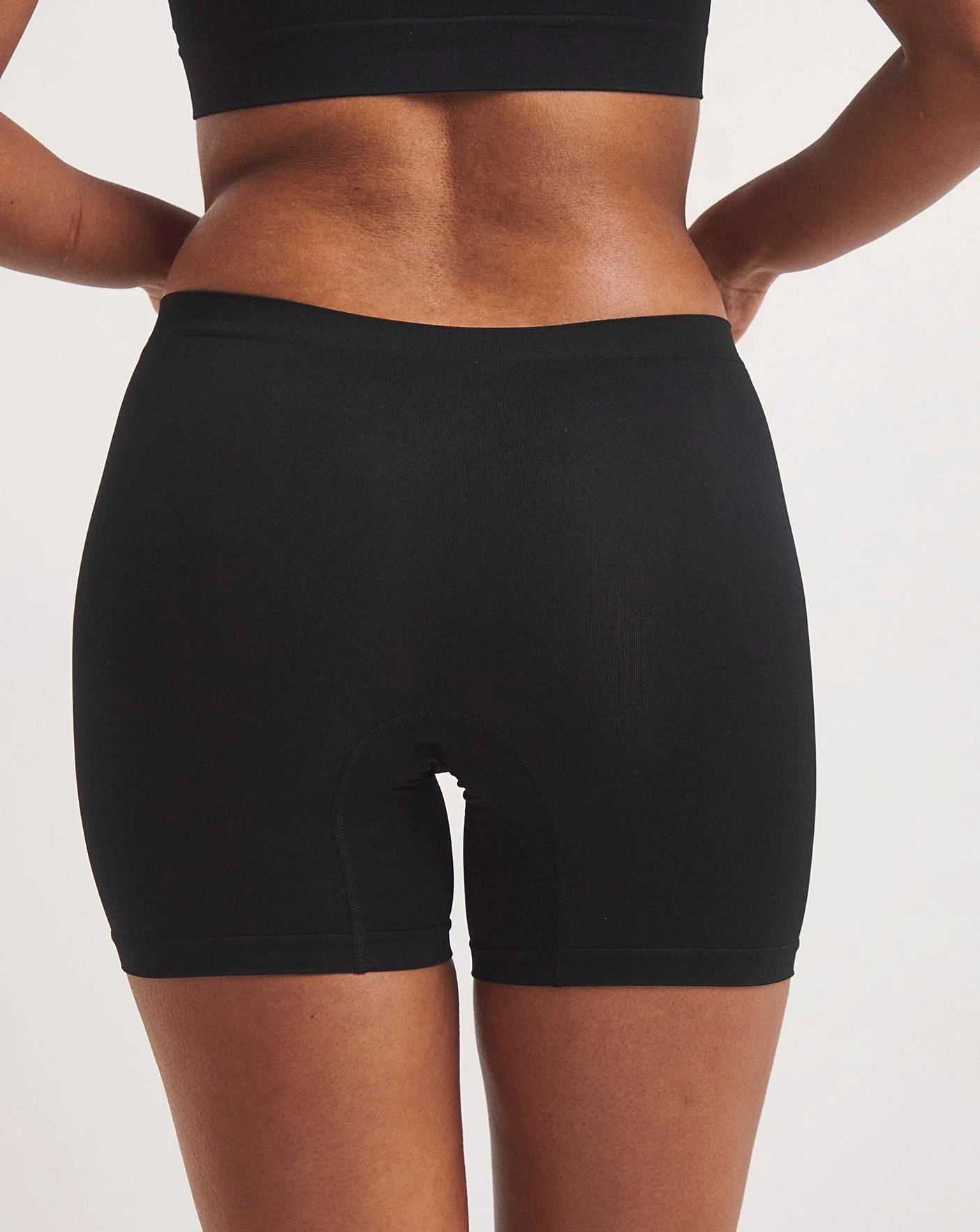 3 Pack Seamless Comfort Shorts 4 3 Pack Seamless Comfort Shorts - Image 4